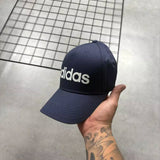 Boné Adidas Daily Letreiro