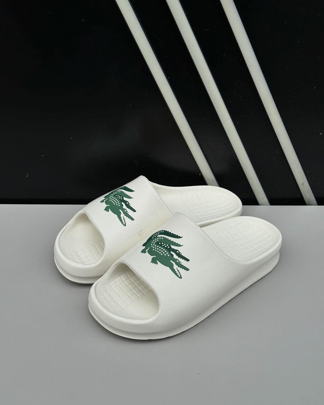 Slide Lcst Nuvem Branco