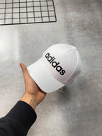 Boné Adidas Daily Letreiro