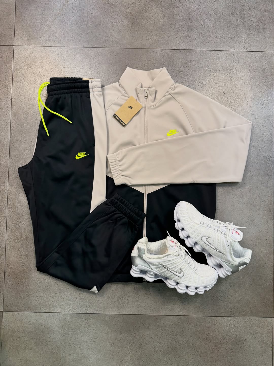 KIT COMPLETO NK SPORTSWEAR