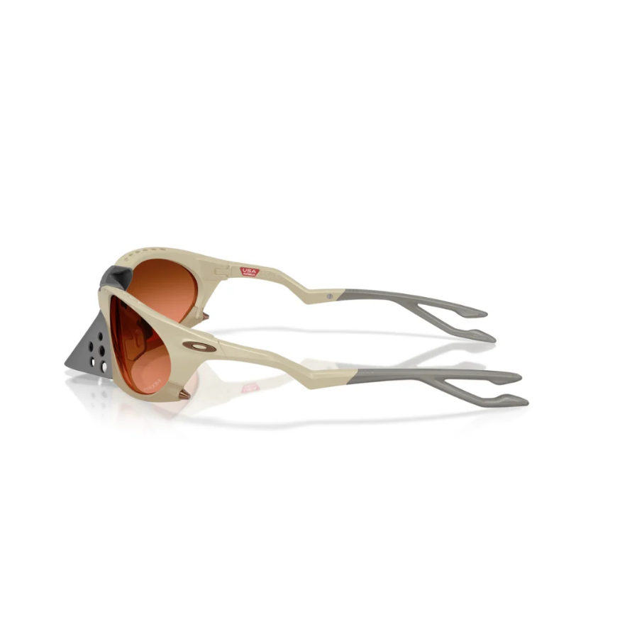 Óculos Oakley Plantaris "Matte Sand/Prizm Brown Gradient"
