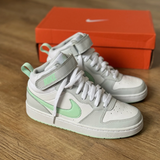 Tênis Nike Court Borough Mid