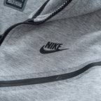Conjunto NK Tech Fleece Cinza