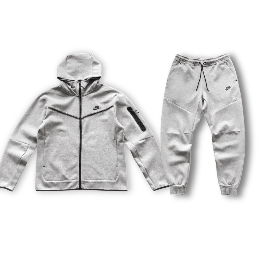 Conjunto NK Sportswear Tech Fleece (MUITA PROCURA)